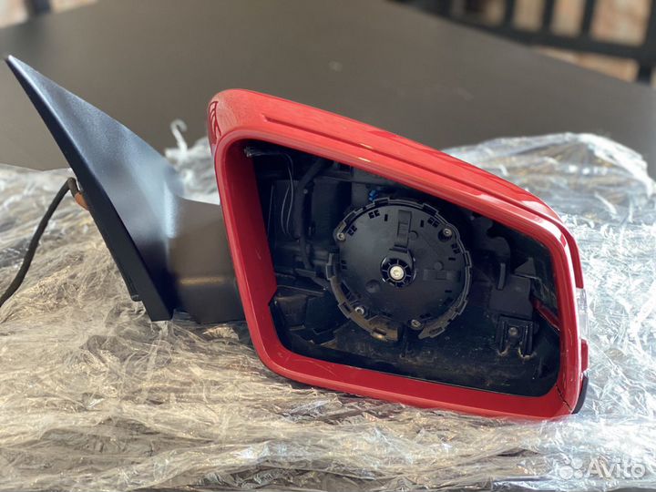 Зеркало правое Mercedes c204 w204 с повреждениями