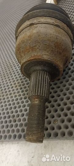 Правый и левый привод на Форд Куга 2 2.5