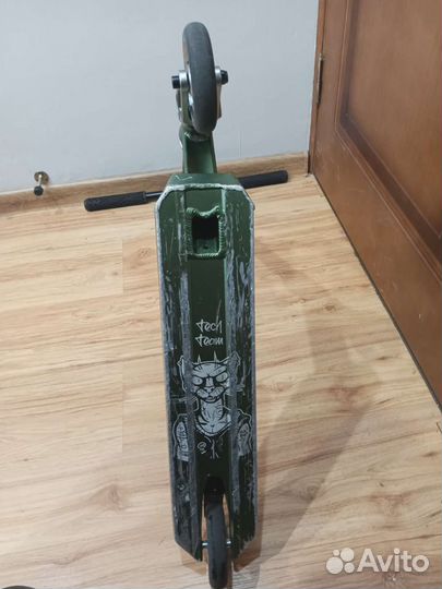 Трюковой самокат