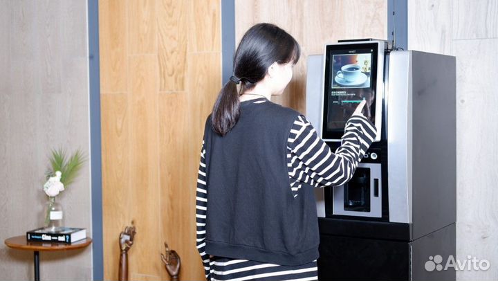 Профессиональная кофемашина для бизнеса Jetinno