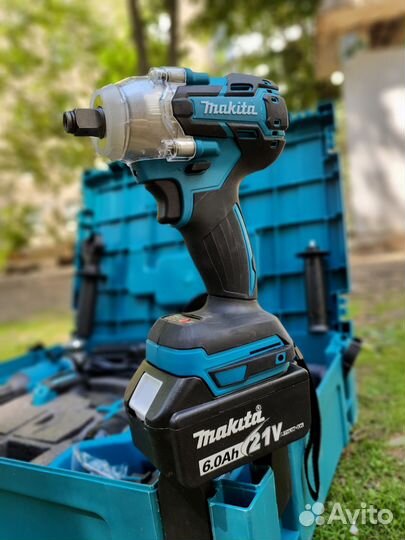 Аккумуляторный набор makita 4 в 1