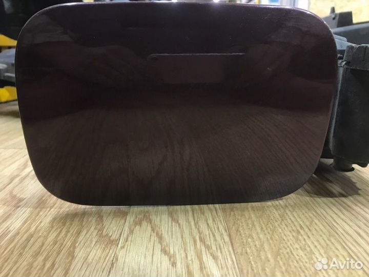 Лючок топливного бака Mercedes S-Class W221