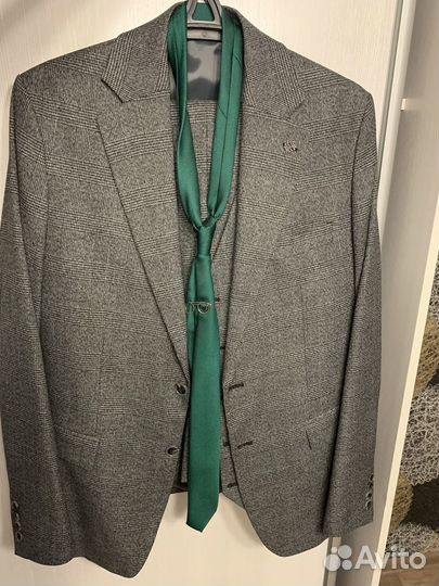 Костюм мужской