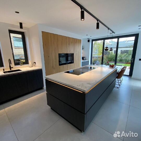 Кухня с островом