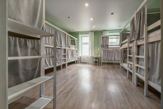 Комната 25 м² в 6-к., 1/5 эт.