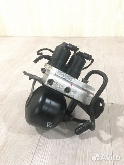 Блок клапанов гидроподвески Mercedes Benz S500L