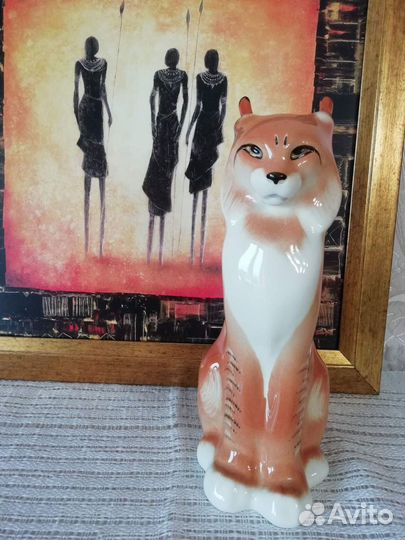 Статуэтки фарфор