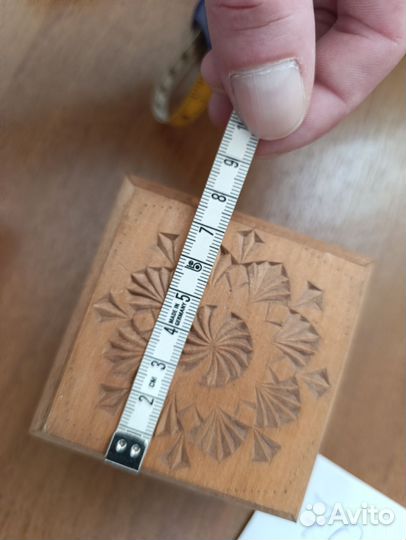 Деревянная шкатулка для украшений