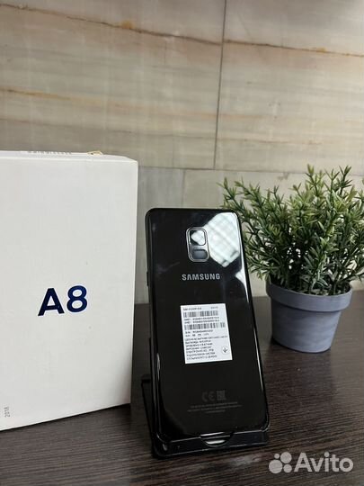 Samsung Galaxy A8 (2018), 4/32 ГБ