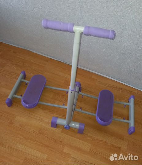 Тренажер для гиперэкстензии