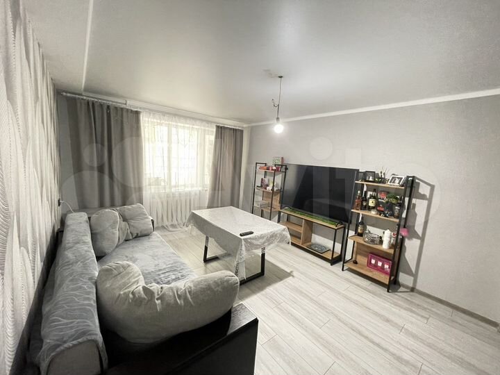 2-к. квартира, 50 м², 1/5 эт.