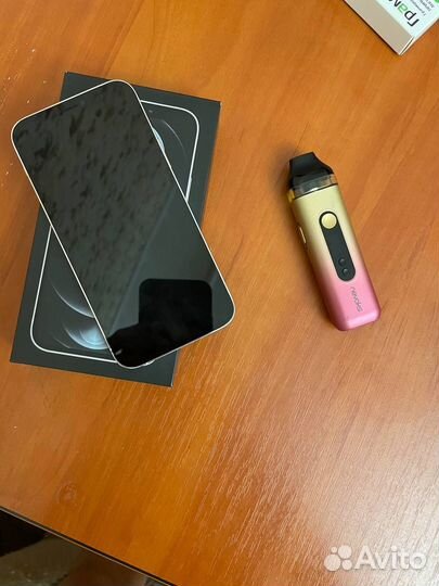 Продам iPhone 12 pro 256