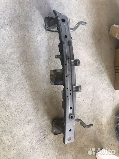 Усилитель бампера передний Mitsubishi Lancer X