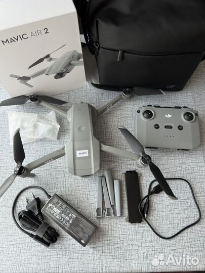 Продам квадрокоптер DJI Mavic AIR 2