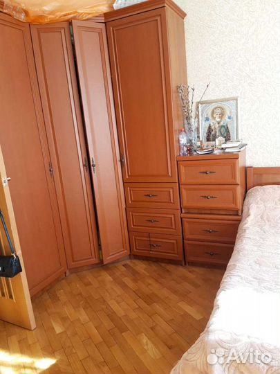 Спальный гарнитур