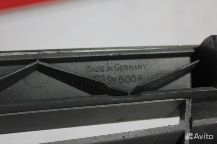 Решетка радиатора Mercedes W211 / S211