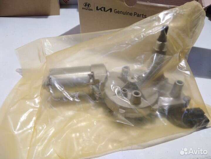 Электродвигатель стеклоочистителя заднего стекла