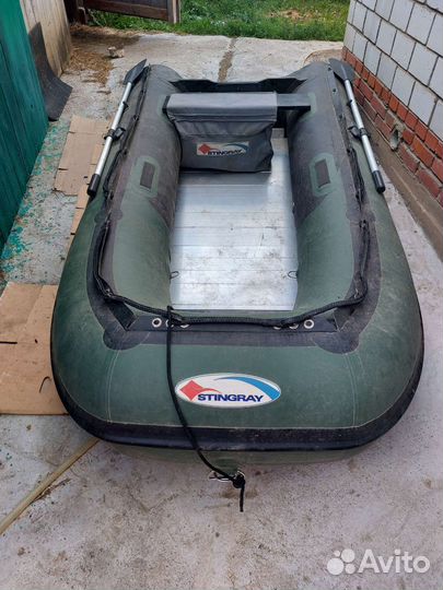 Лодка Stingray
