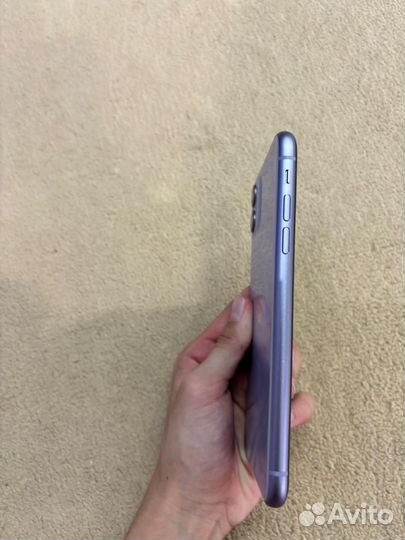iPhone 11, 64 ГБ