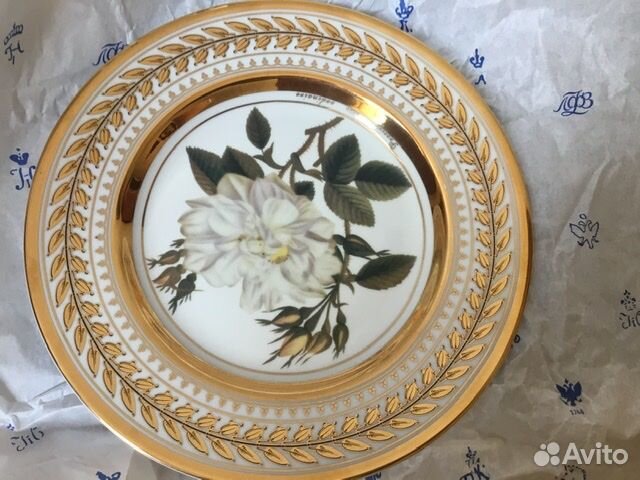 Декор тарелка белая Роза ифз