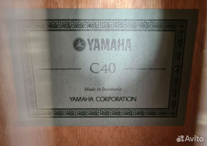 Классическая гитара Yamaha C40 индонезия