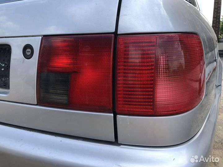 Фонари поворотник Audi A6 C4