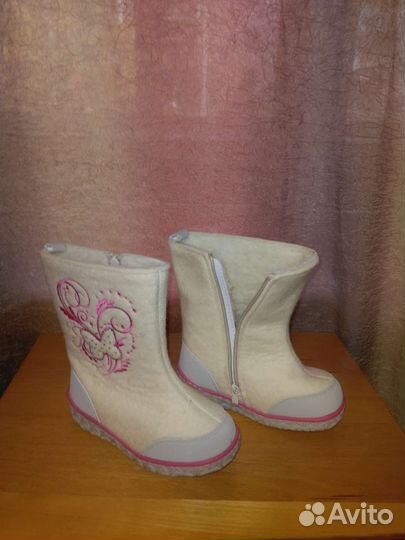 Валенки детские новые 29со стразами
