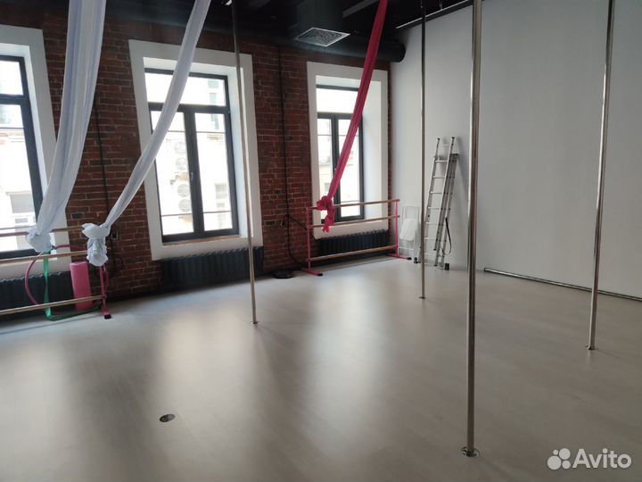 Аренда зала (йога, пилон, кольцо, полотна, танцы)