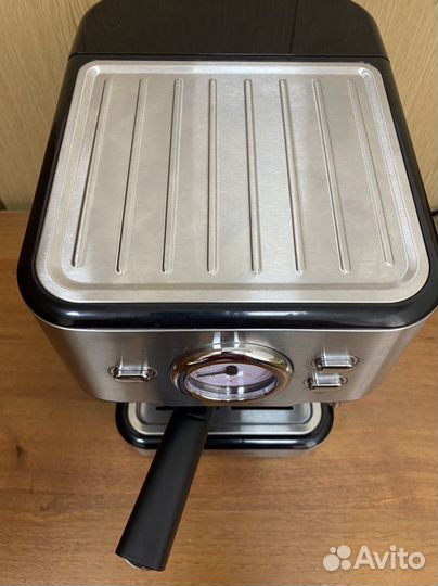 Кофеварка рожковая Brayer BR-1101