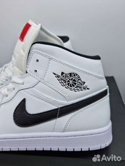 Кроссовки nike air jordan 1 mid