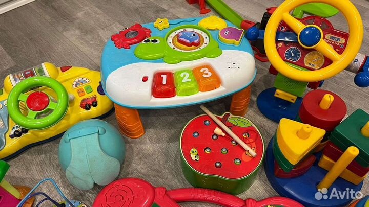 Развивающие игрушки пакетом