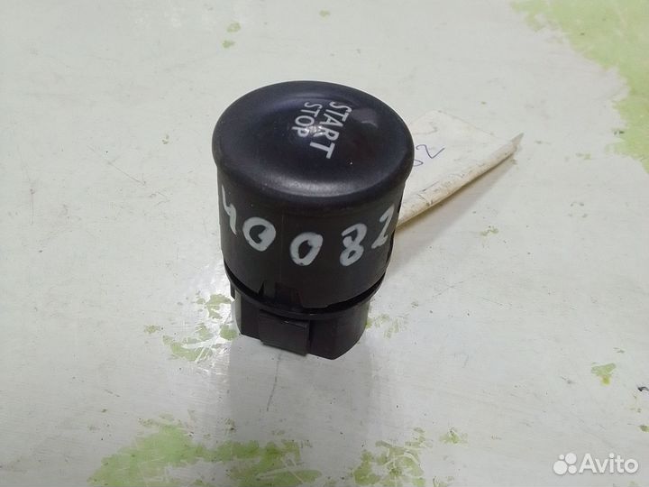 Кнопка запуска двигателя Renault Scenic 2