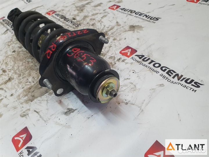 Стойка задняя правая toyota premio