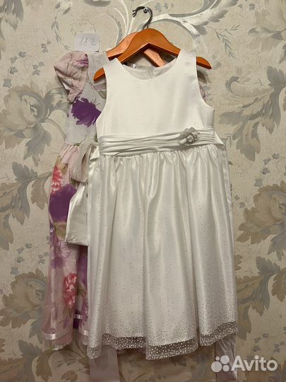 Платье праздничное 122 размер, цена за 2 платья