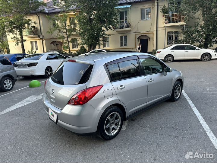 Nissan Tiida 1.5 AT, 2005, 170 200 км