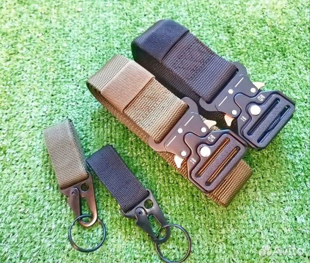 Тактический ремень с карабином