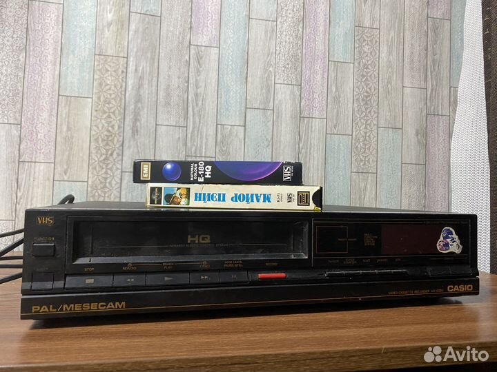 Видеомагнитофон