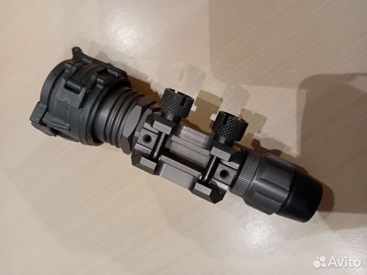 Фонарь SureFire M951 с ик фильтром