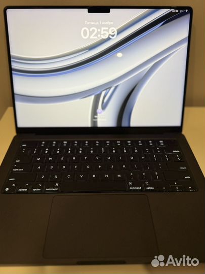 Apple macbook pro 14' m3 pro Space Black