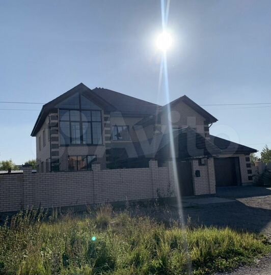 Коттедж 460 м² на участке 15 сот.