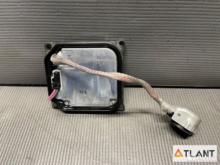 Блок ксенона toyota estima