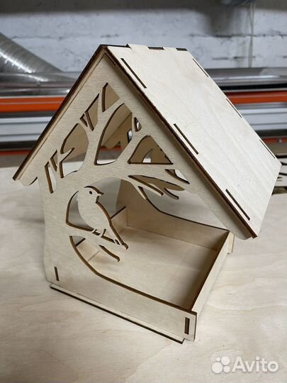 Лазерная резка и гравировка по фанере