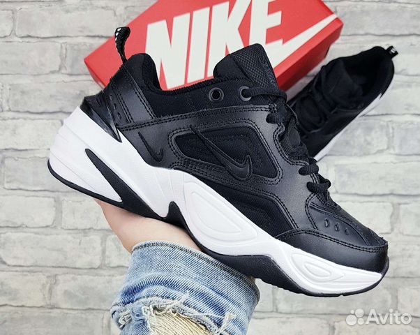 Женские кроссовки Nike Tekno M2K