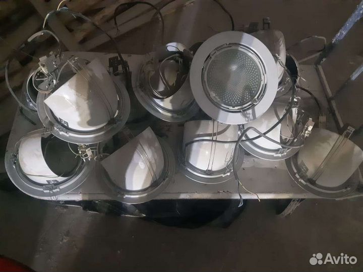 Светильник потолочный