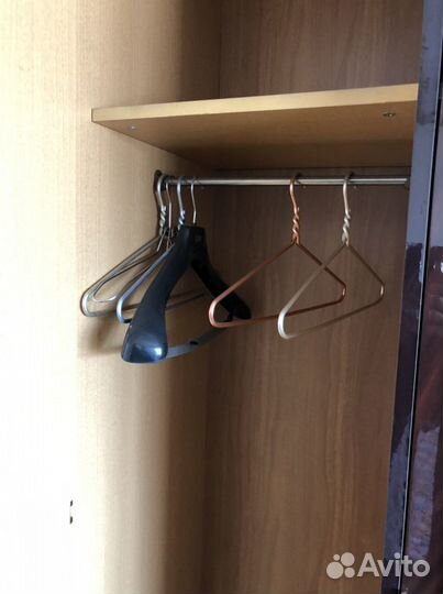 Шкаф плательный