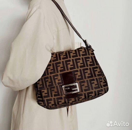 Женская сумка fendi