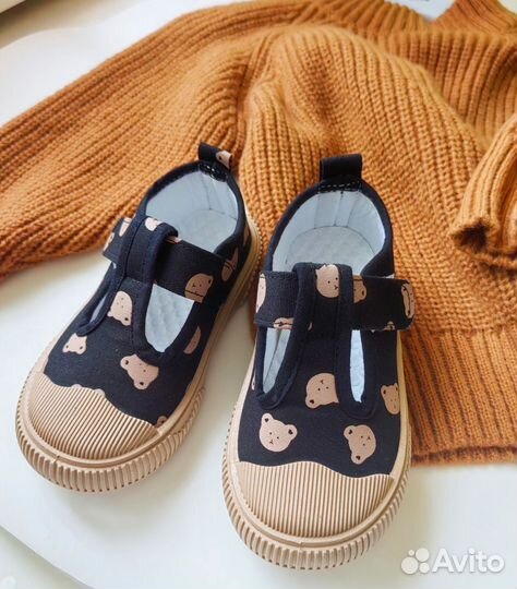 Новые детские кеды