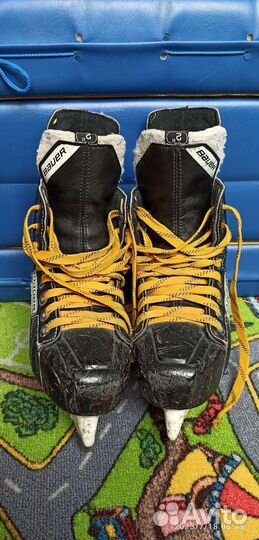 Коньки хоккейные р.34/35