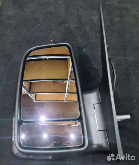 Зеркало левое Mercedes Sprinter 906