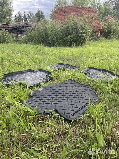 Коврики Nissan pathfinder r52